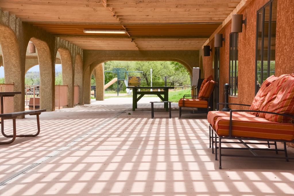 Verde Valley Studio Park Model Cabin 16 Cottonwood Exterior foto